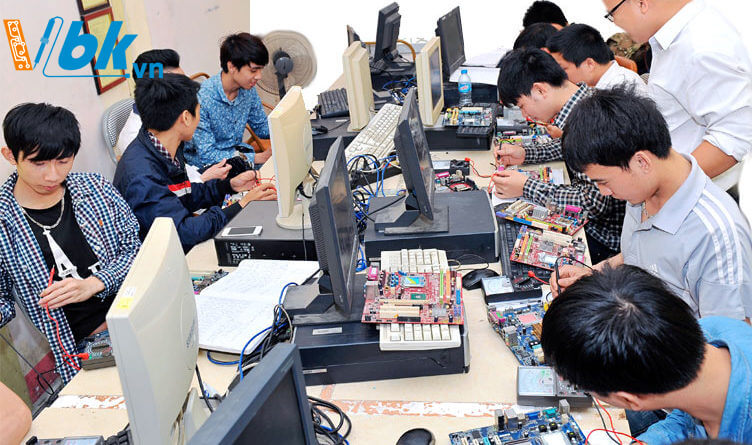 Sửa máy tính tại Nam Hồng