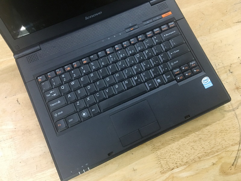 Laptop Lenovo 3000 G400